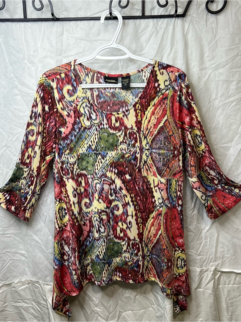 Sara Studio Abstract Multicolor Knit Scoop Neck Asym Hem Stretch Top S